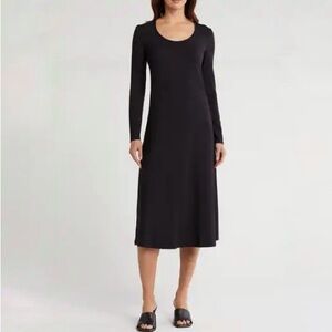 Vince Women Long Sleeve Scoop Neck Black Midi Dress Size M NWOT